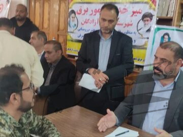 برگزاری میز خدمت اداره کل نوسازی مدارس استان خوزستان در مصلی نماز جمعه شهرستان دشت آزادگان