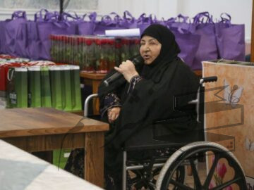 مادر شهیدان فرجوانی در جشن روز زن: تجلیل از زنان و مادران در شرکت فولاد اکسین نمونه ای کامل از ارج نهادن به مقام زن است/ این برنامه یک الگو برای همه دستگاه های استان بود