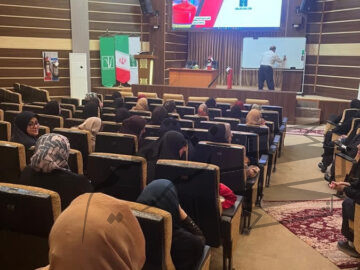 برگزاری کارگاه آموزش اطفاء حریق ویژه بانوان توسط شهرداری اهواز