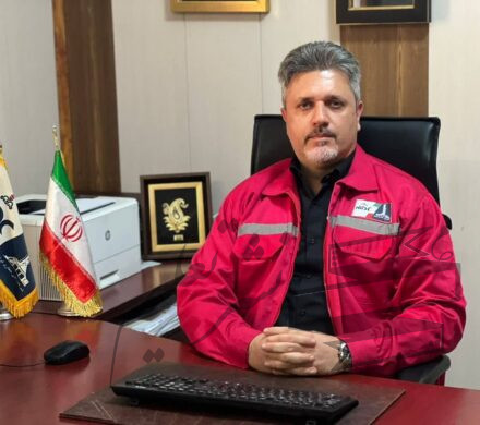 پروژه حفاری و تکمیل شش حلقه چاه در میدان نفتی یادآوران با پیشرفت جمعی ۱۱ درصد طبق برنامه در دست اجرا است