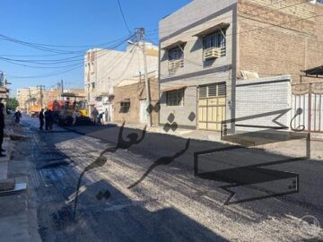 نهضت آسفالت در معابر سطح منطقه یک اهواز ادامه دارد