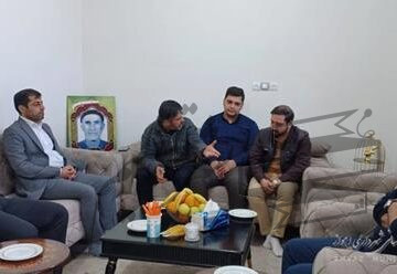 دیدار و تکریم خانواده معظم شهدا به مناسبت هفته بسیج