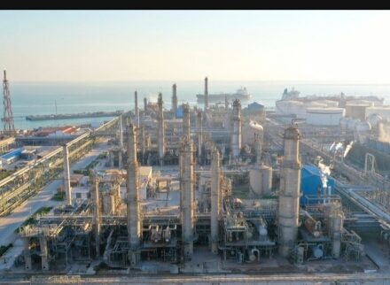 رکوردهای جدید پتروشیمی بندرامام در نیمه نخست سال ۱۴۰۴: بالاترین میزان تولید ۸ سال اخیر و صادرات بیش از یک میلیون تن