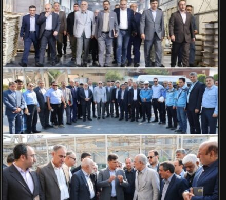 پنجشنبهبازدید نماینده رئیس‌جمهور و مسئولان ارشد از پتروشیمی شهید تندگویان؛ تأکید بر تکمیل زنجیره ارزش، توسعه پایدار و نقش تندگویان در شکوفایی صنعت پتروشیمی
