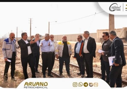 نشست مشترک پتروشیمی اروند و راه‌آهن جنوب برای احداث جایگاه ریلی بارگیری کاستیک مایع