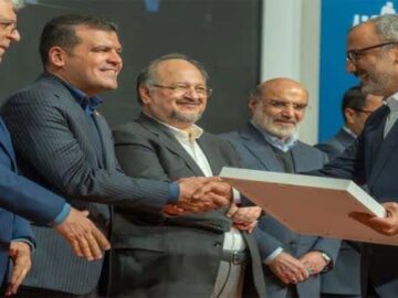 پتروشیمی بوعلی سینا برگزیده جایزه نوآوری در توسعه کسب‌وکار پتروفن ۱۴۰۴ شد