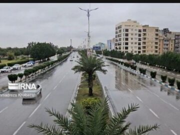 دفع آب‌های سطحی توسط ایستگاه‌های پمپاژ فاضلاب شرکت آبفا اهواز