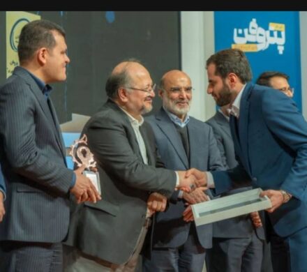 آریاساسول تندیس برنز شرکت برتر در نوآوری را دریافت کرد