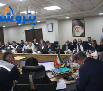 افزایش ظرفیت و تولید پایدار؛ محور نشست مشترک پتروشیمی‌های کارون، اروند و هلدینگ خلیج‌فارس